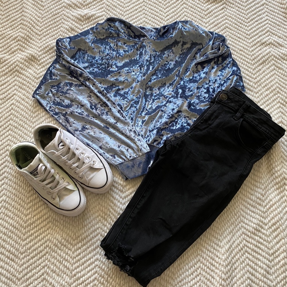 California Stitch Blue Velvet Crop Hoodie